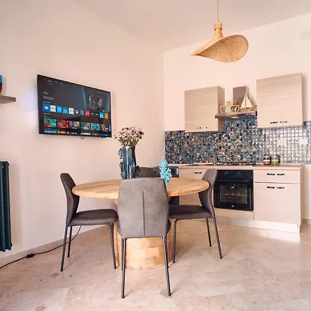 Conchiglia & Medusa Apartment